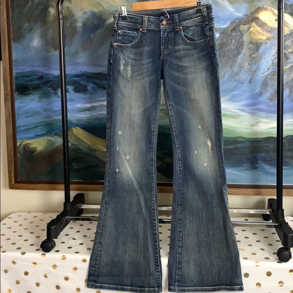 Vigoss studios distressed bootcut jeans 1/2 26
